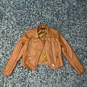 Brown leather jacket great condition! Size M